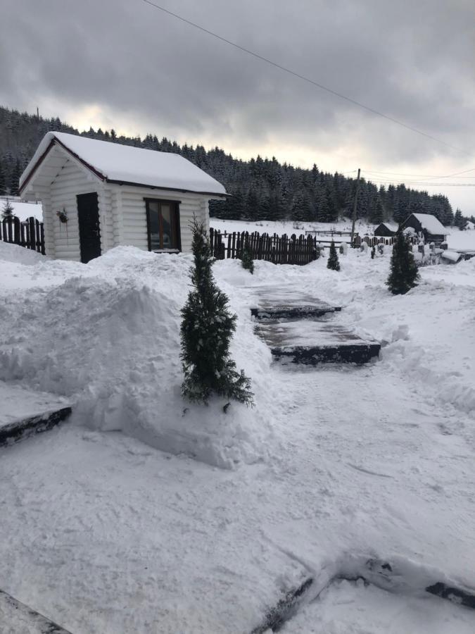 Гостьовий Дім Круасан Сімейний Bukovel Exteriör bild